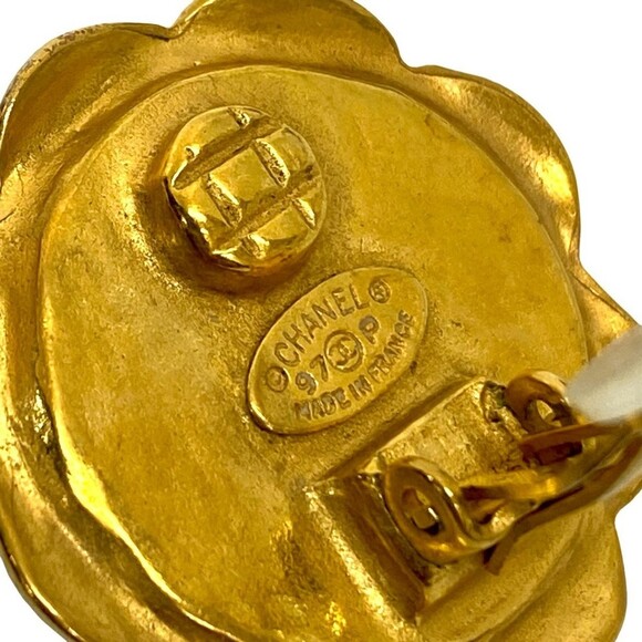 CHANEL Vintage Blue Logo Earrings - Picture 2 of 6